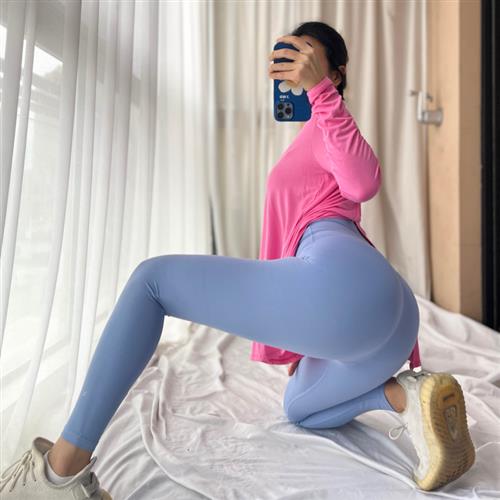 西班牙首相桑切斯：副首相兼财政部长将离开政府。